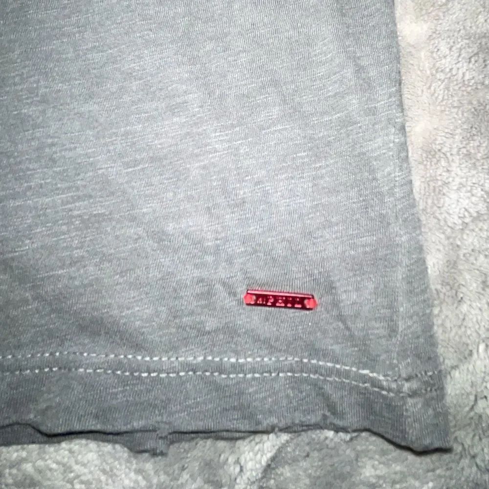 n:PHILANTHROPY Distressed Muscle Tee - Picture 3 of 9